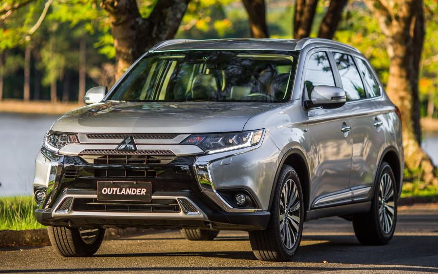 Mitsubishi Outlander HPE-S (LA) '2018